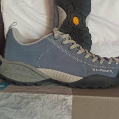 Neue Trekking Schue Zu verkaufen - thumb