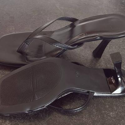 Neu Sandalen - thumb