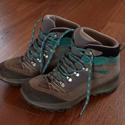 Bergschuhe - thumb