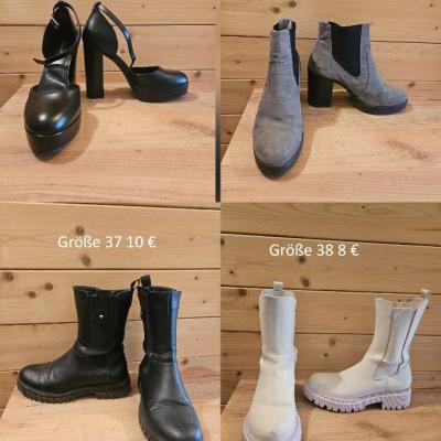 Schuhe in verschiedenen Größen - thumb