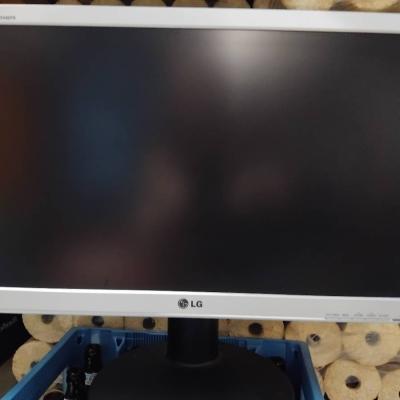 LG 24' Monitor - thumb