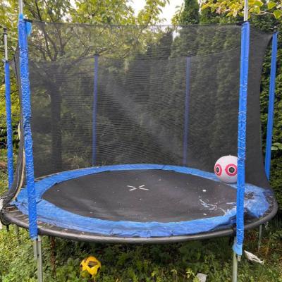 großes Trampolin für den Garten - thumb