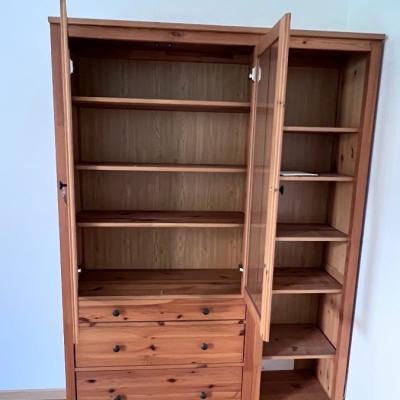 Vitrine mit 3 Schubladen & Bücherregal zu verkaufen - thumb