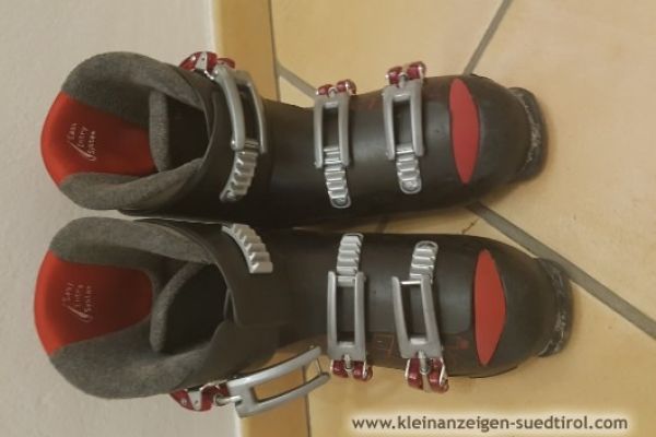 Kinder-Skischuhe
