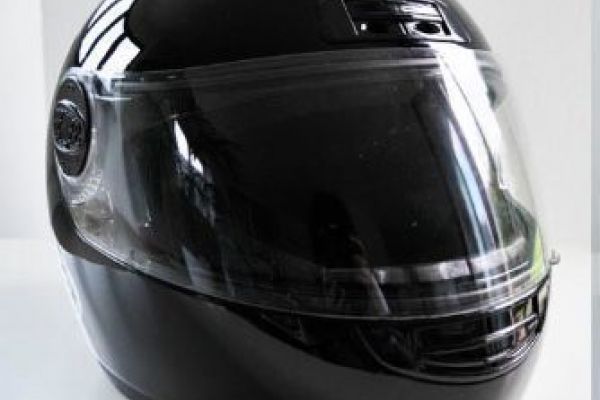 Günstiger Motorradhelm