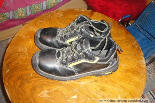 Arbeitschuhe mit Stahlkappe
