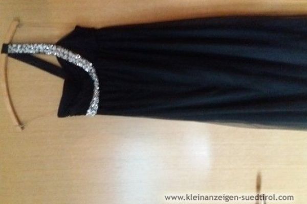 Schwarzes Abendkleid