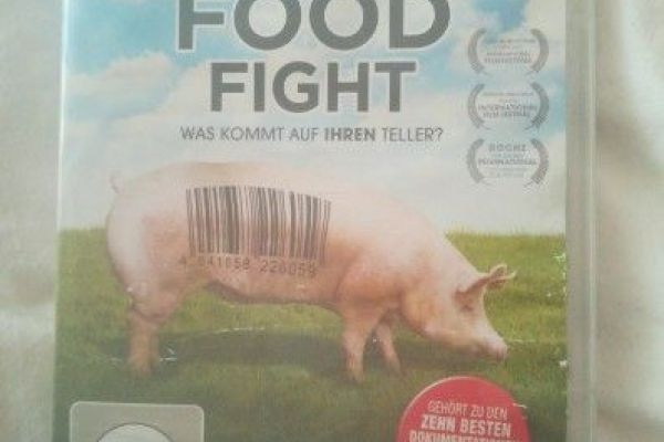 Filme: Food Fight, Food INC.