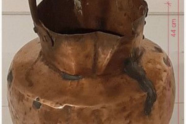 Vase aus Kupfer, Antiquitätenstück, restauriert
