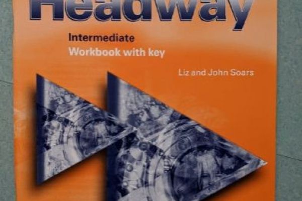 New Headway Intermediate Workbook with key