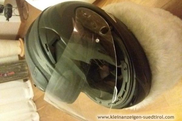 Motorradhelm zu verkaufen