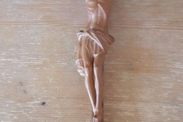 Holzschnitzerei Christus am Kreuz