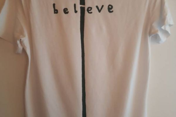 T-Shirt  BELIEVE