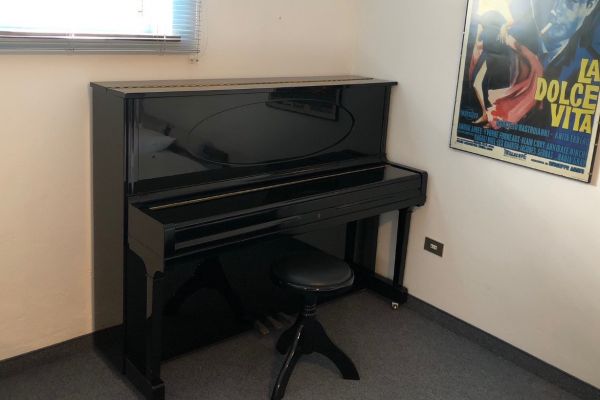 Klavier zu verkaufen