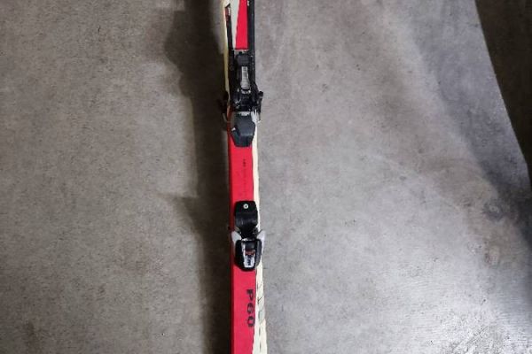 Abfahrt SKI Völkl mit Bindungen 140 cm