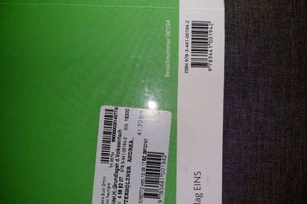 Buch "Grundlagen der Volkswirtschaftslehre"