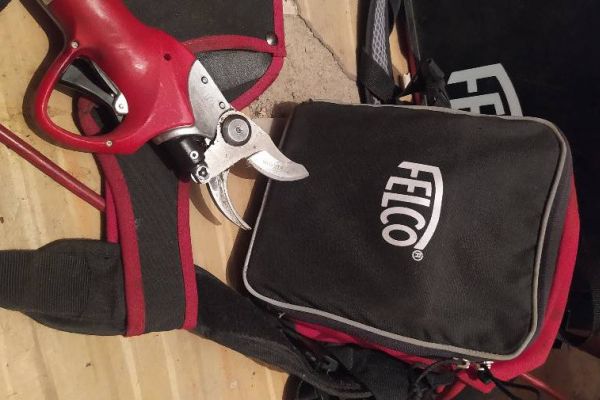 verkaufe e-schere felco