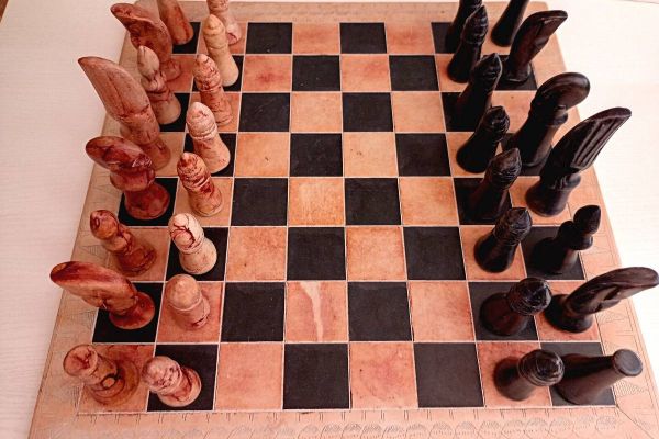 Schachspiel. Einzelstück in Handarbeit