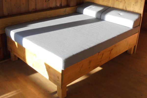 Französisches Bett günstig zu verkaufen