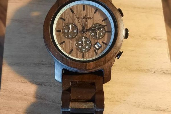 Armbanduhr Holzkern Modell "Nordwand"