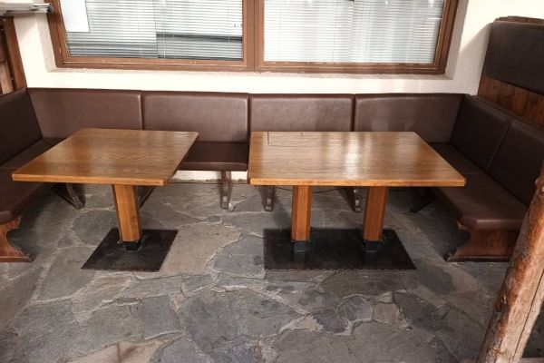 Verschiedene Tische