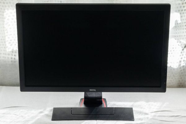 Benq Monitor - 24 Zoll mit Monitor arm