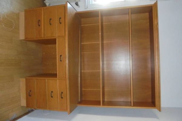 Schreibtisch-Schrank zu verkaufen