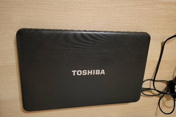 Laptop günstig abzugeben