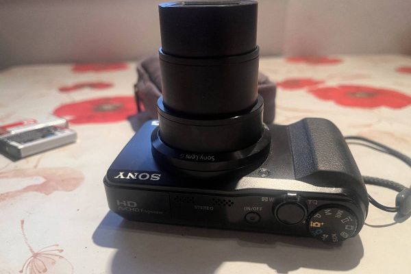 Sony Digitalkamera 18,2 MP