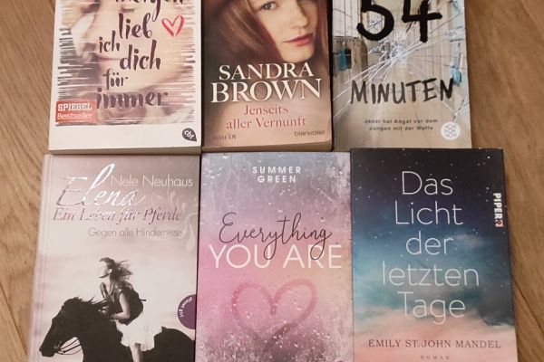 Verschiedene Bücher zu verkaufen