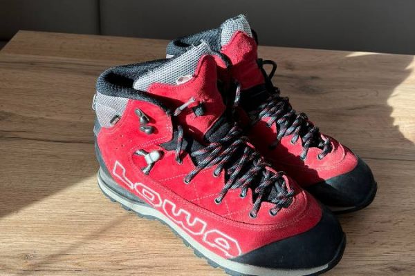 Bergschuhe LOWA, Größe 42