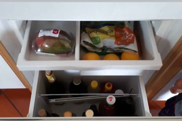 Kühlschrank mit Gefrierfach und Kellerfach