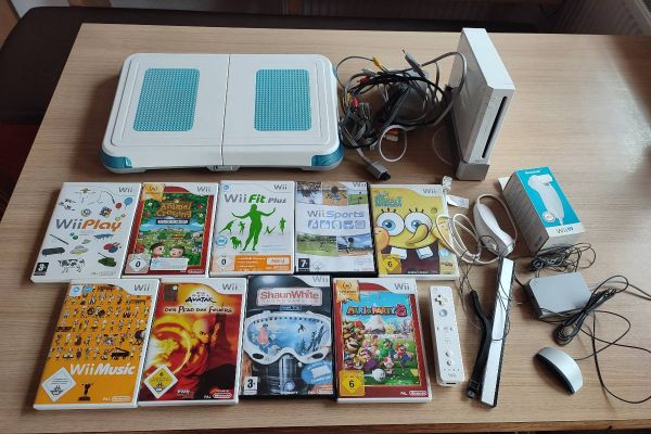 Nintendo Wii mit Spielen abzugeben