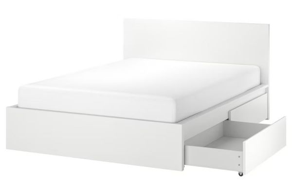Weißes Bett zu verkaufen