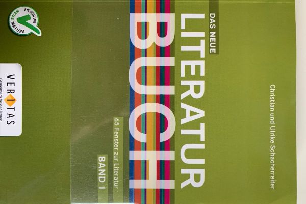 verschiedene Schulbücher Oberschule