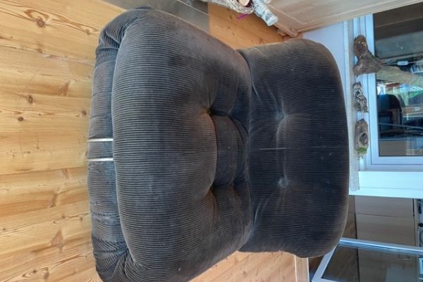 Sessel oder Sofa gesucht