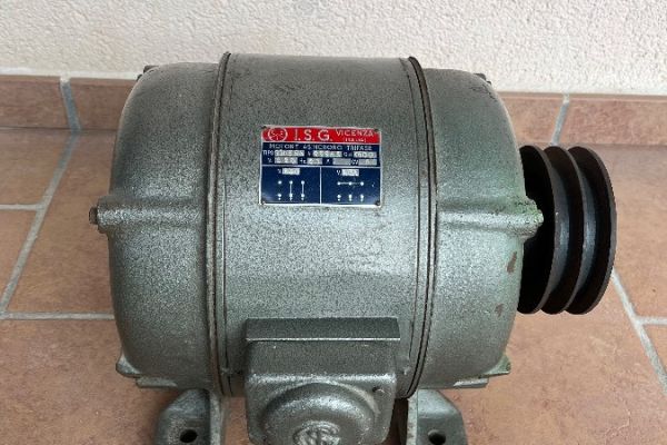 Elektromotor