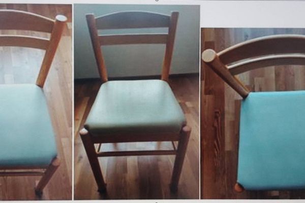 3 Stühle aus Holz