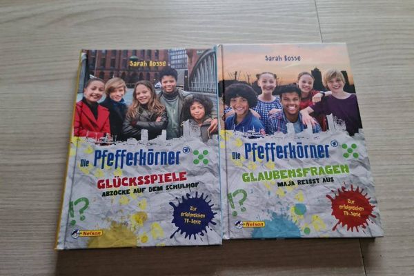 2 Bücher: Die Pfefferkörner um je 5€