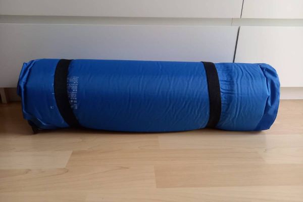 CAMPING selbstaufblasende Matratze 60cm x 180cm - WIE NEU