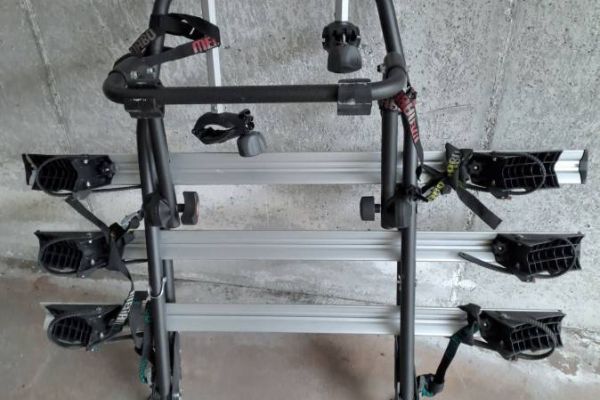 Menabo fahrradtraeger 3 Raeder wie neu, fuer Steilheck bzw Suv