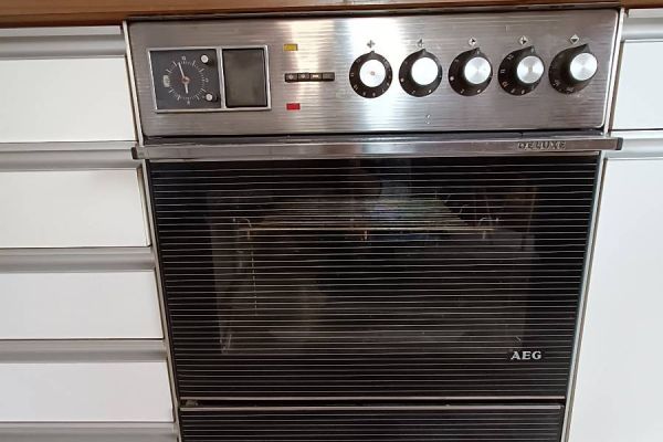 Kredenz AEG Deluxe