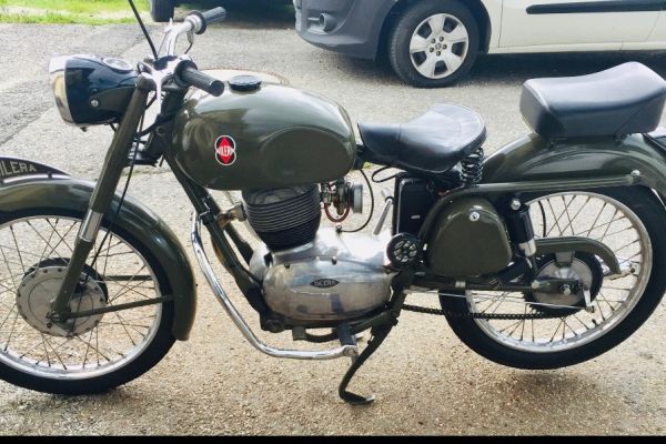 Oldtimer Motorrad Gilera Militare zu verkaufen