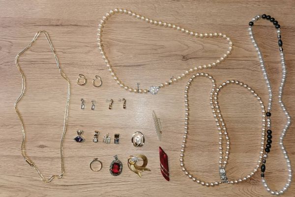 Schmuck verschieden