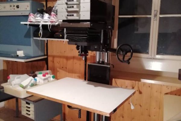SW Vergrößerer 24x30cm negativ (Durst laborator 184)