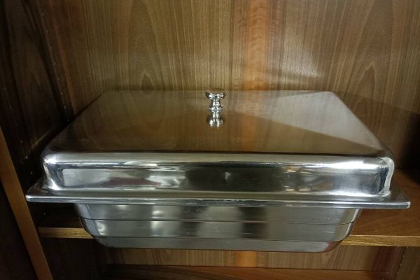 Set Wannen mit und ohne Deckel
