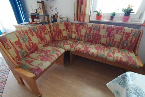 Eckbank zu verkaufen. Maße: 1,35x1,80