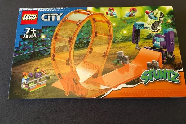 LEGO City Stunt 60338 Schimpansen-Stuntlooping und 3 Motorräder
