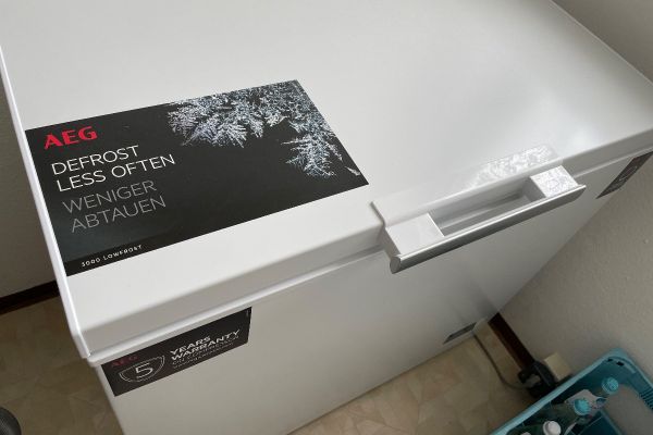 AEG Gefriertruhe / Tiefkühltruhe 200L - wie neu!