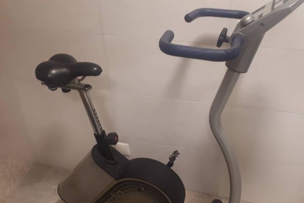 Verkaufe Cyclette mit Boardcomputer (cardio pro)